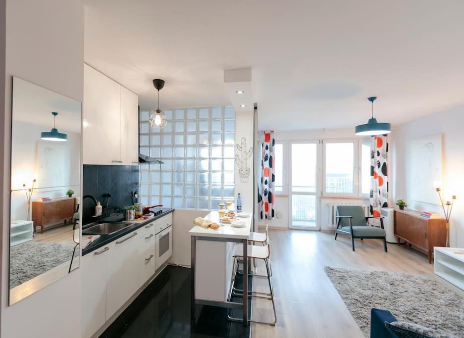 Wawaview! Studio With An Amazing View! Powisle. Varsovia Exterior foto